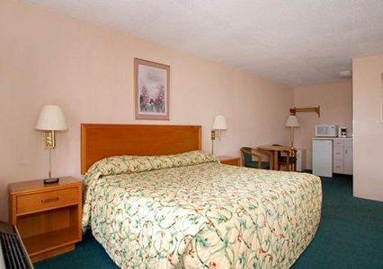 Knights Inn Elyria Quarto foto